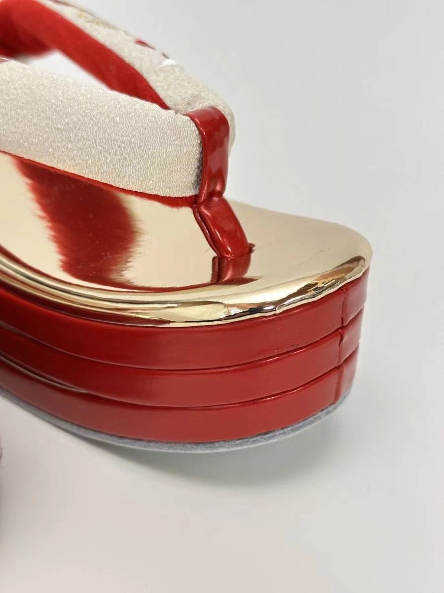 Red & Gold Luxurious Zori Sandal