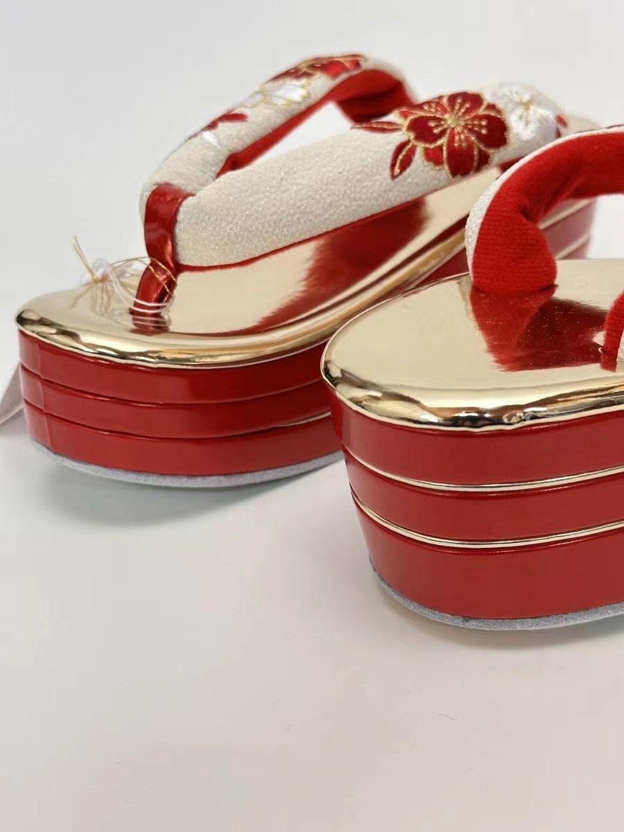 Red & Gold Luxurious Zori , Kimono Sandal, M/L size, Suitable for EU36-41