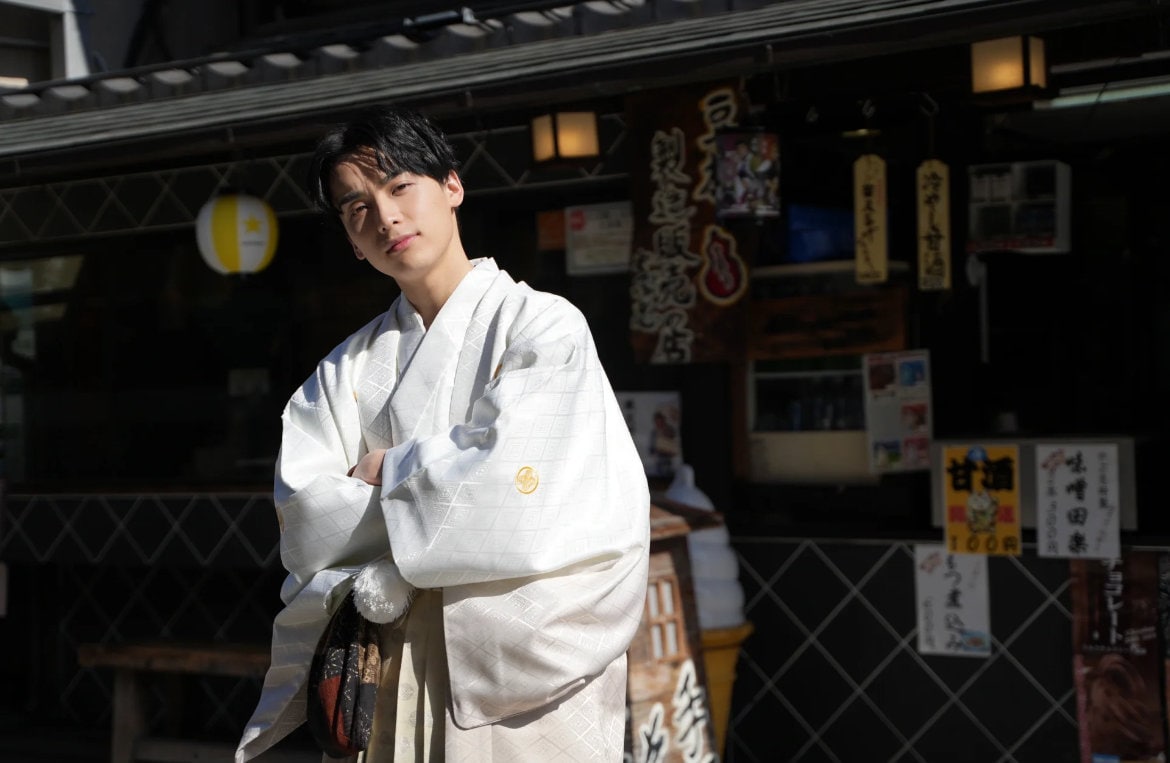 Men's Japanese Traditional Formal Kimono 10PCS Set, 5 Family Crests Kamon, Diamond Pattern (White hakama option)