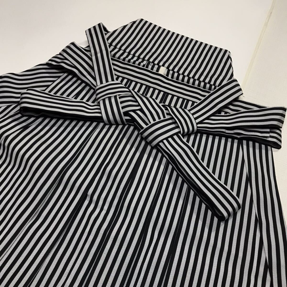 Traditional Men's Black Stripe Hakama