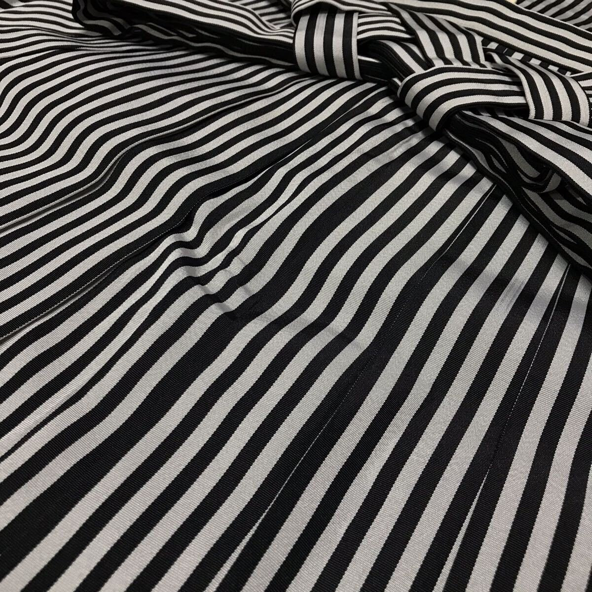 Traditional Men's Black Stripe Hakama
