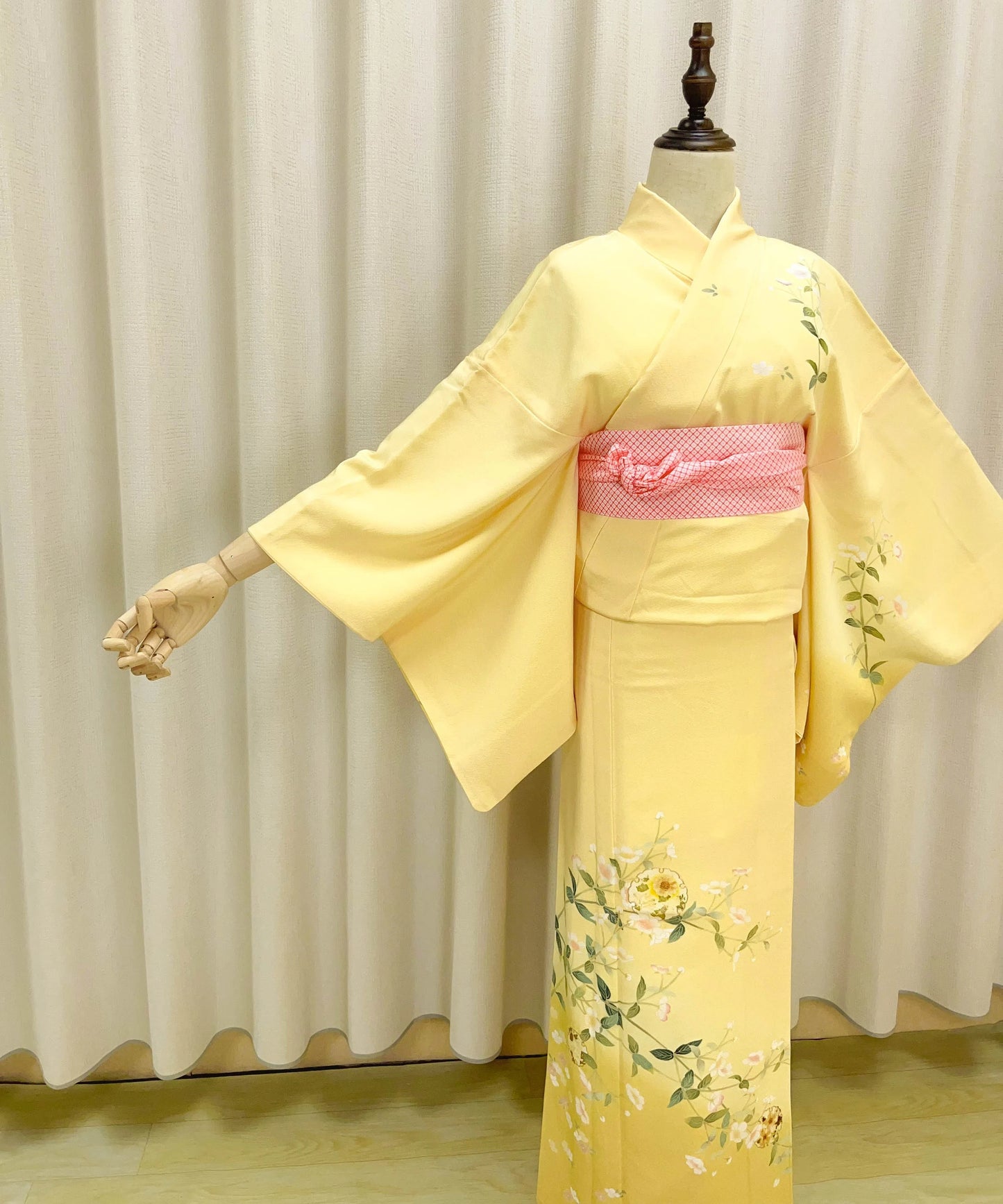 Rank A- Vintage Houmongi Kimono, HA93