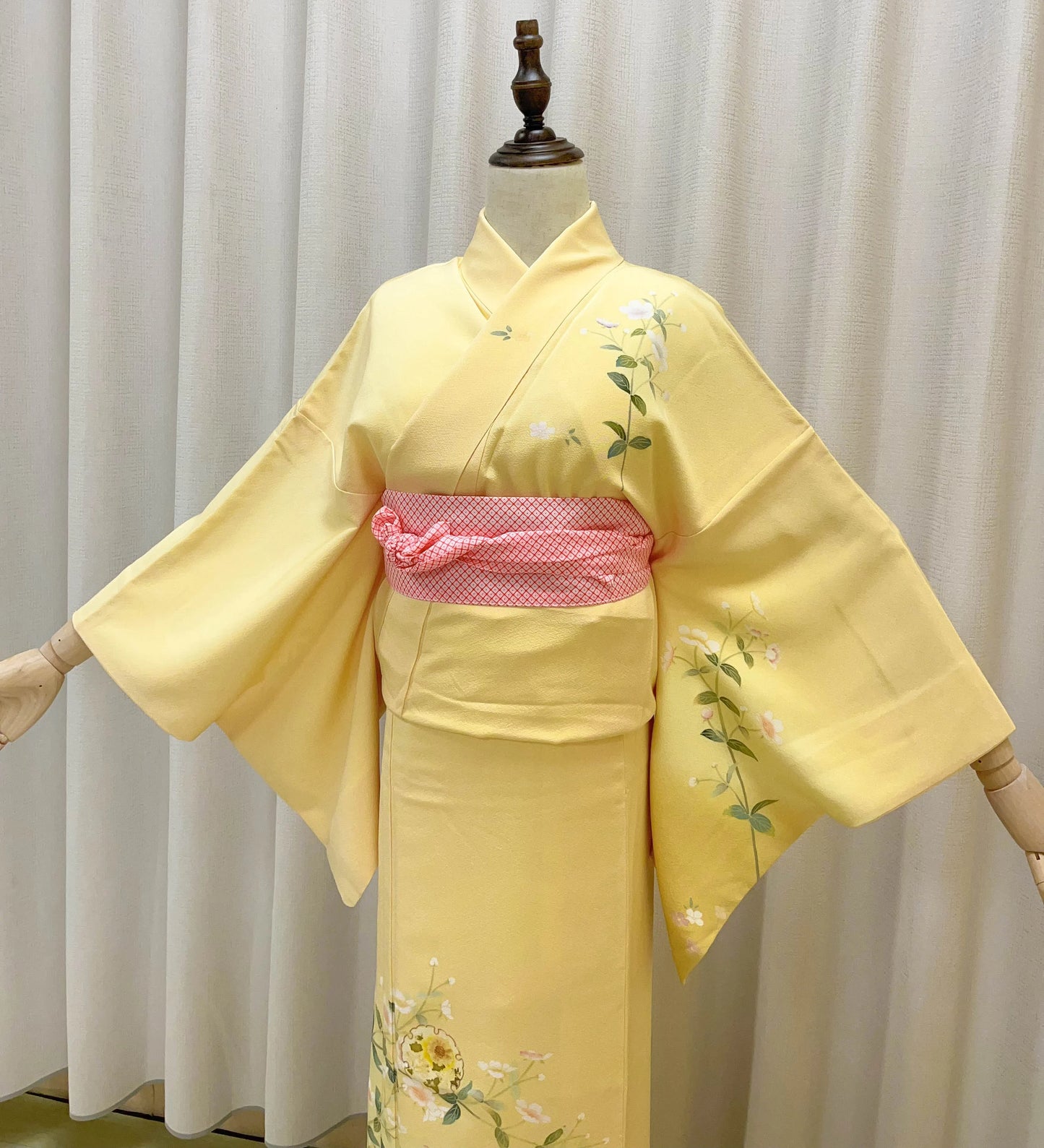 Rank A- Vintage Houmongi Kimono, HA93