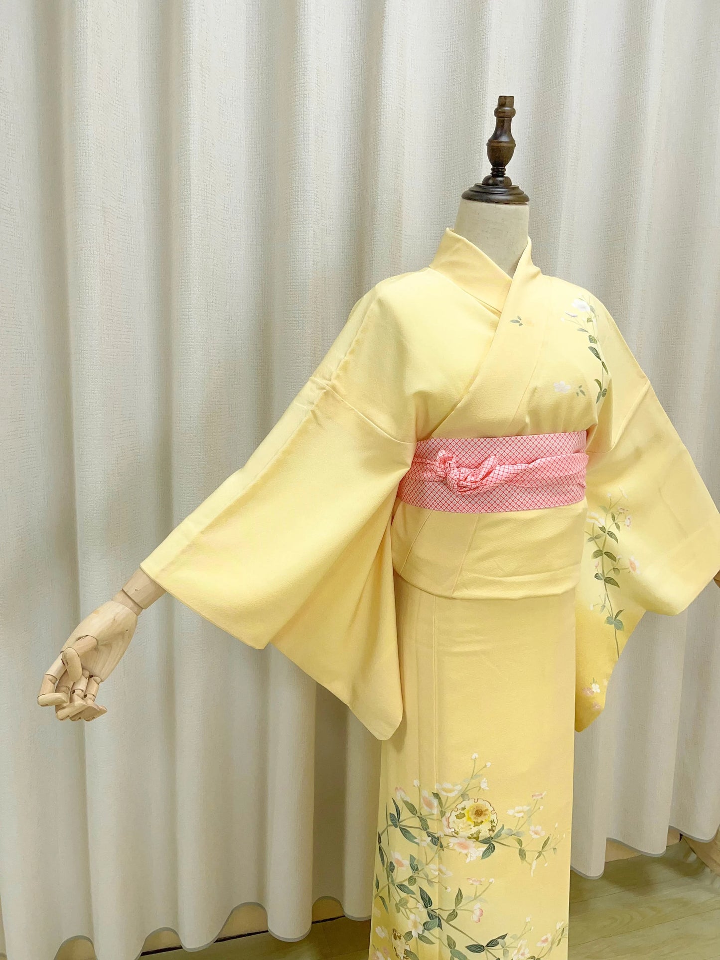 Rank A- Vintage Houmongi Kimono, HA93