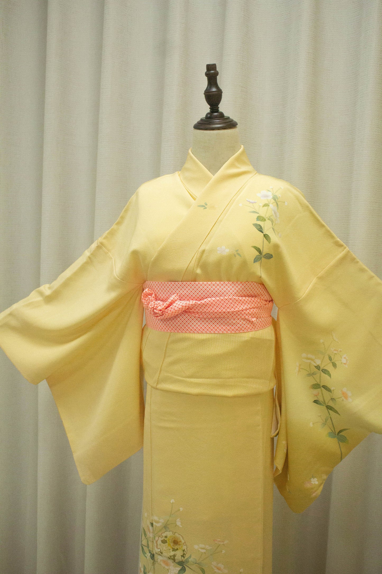 Rank A- Vintage Houmongi Kimono, HA93