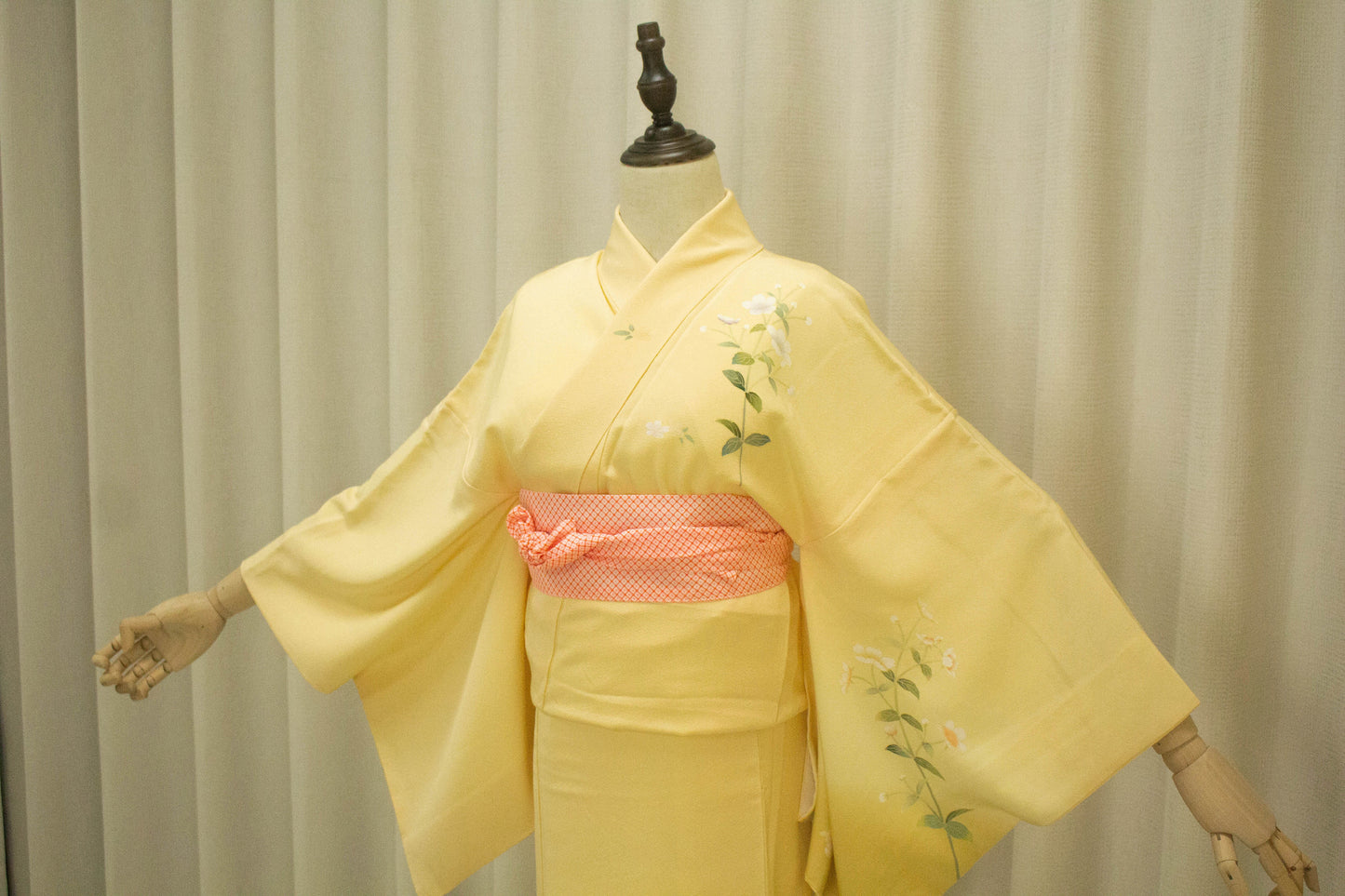 Rank A- Vintage Houmongi Kimono, HA93