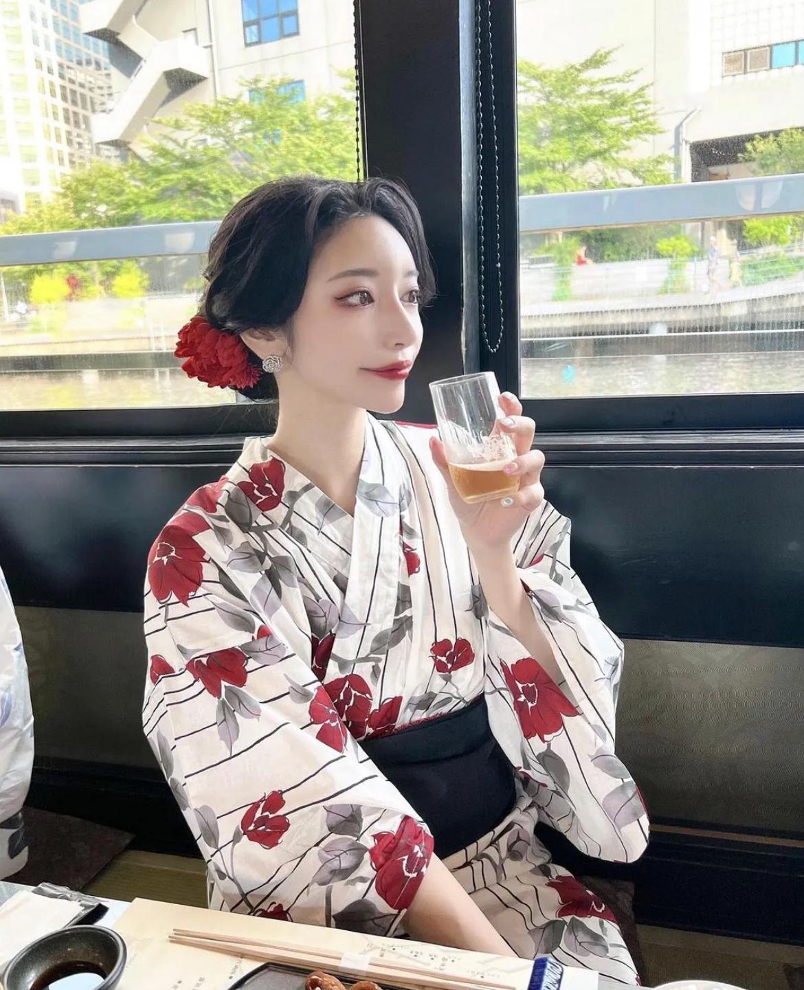 Japanese Floral Yukata Set with Easy Wearing Obi, H0020