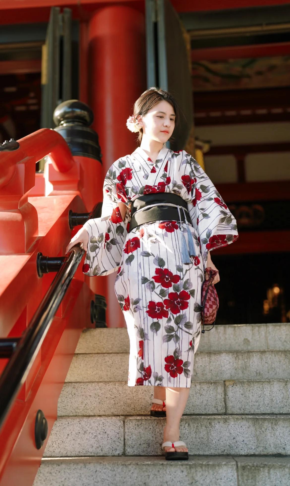 Japanese Floral Yukata Set with Easy Wearing Obi, H0020