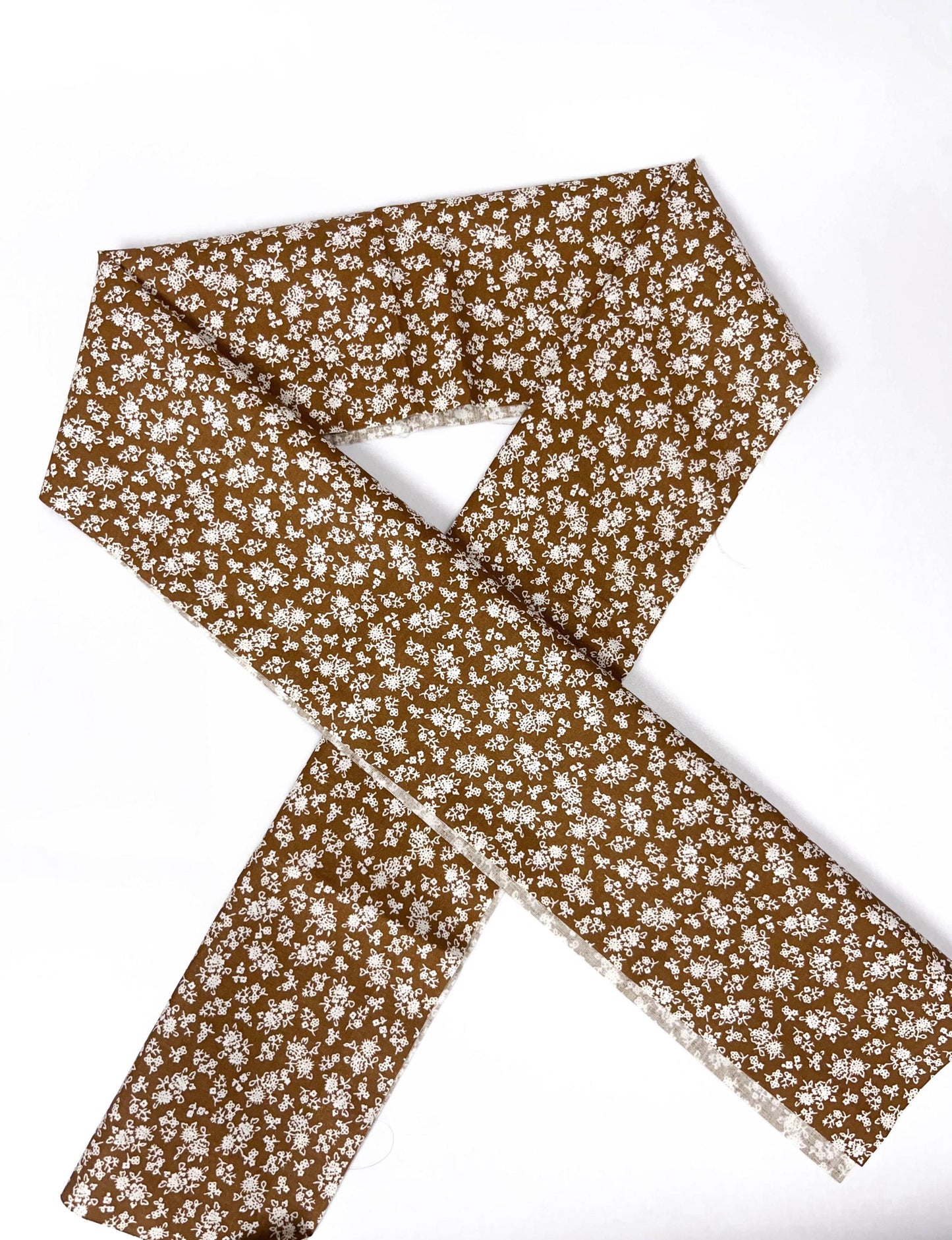 Brown Floral Cotton Han-eri: Kimono Collar Accessory