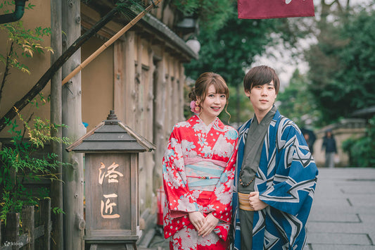 "Kimono: Exploring the History, Characteristics, and Types of Japan's Traditional Garment"