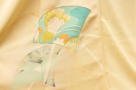 Rank A- Vintage Silk Tsukesage Yellow Kimono, A114