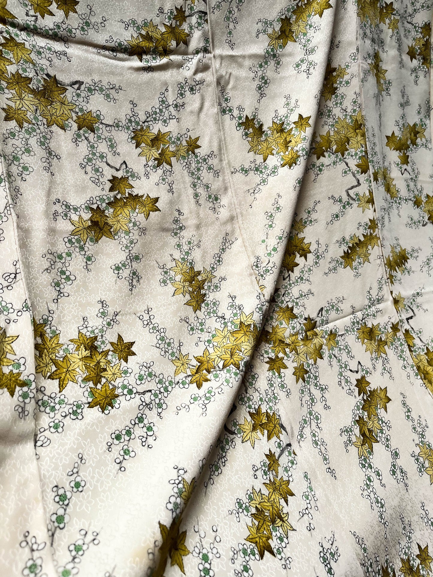 Rank A+ Japanese Vintage Komon Kimono Women, Silk kimono, Late Autumn Leaf, A93