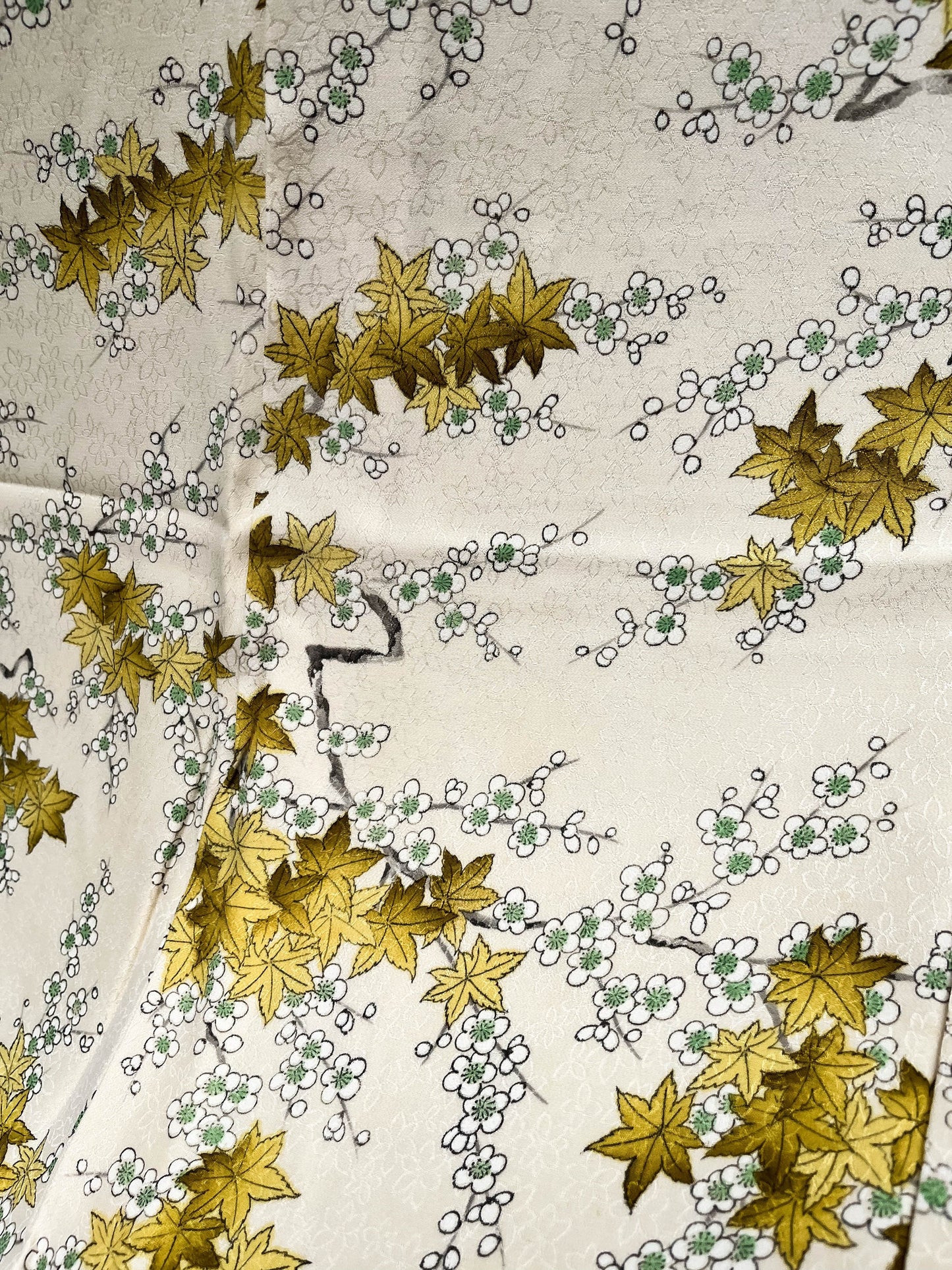 Rank A+ Japanese Vintage Komon Kimono Women, Silk kimono, Late Autumn Leaf, A93