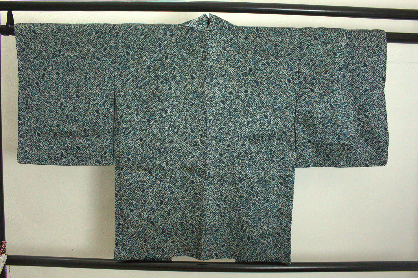 Rank S Vintage Japanese Silk Haori: Abstract Leaf Pattern (HA36)
