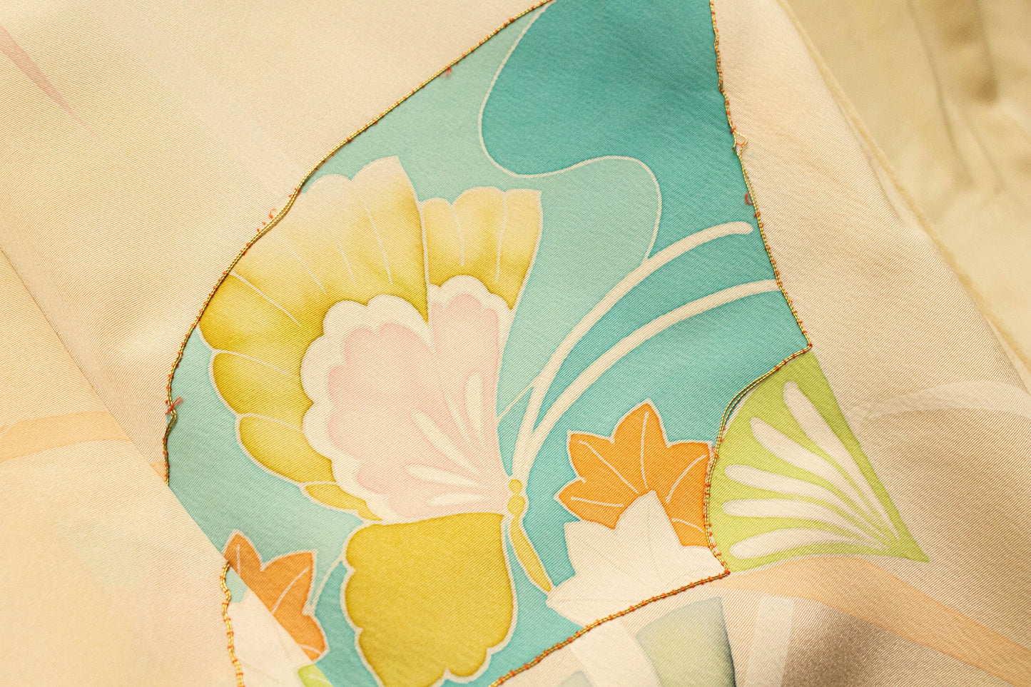 Vintage Silk Tsukesage Kimono: Japanese Traditional Pattern (A114)