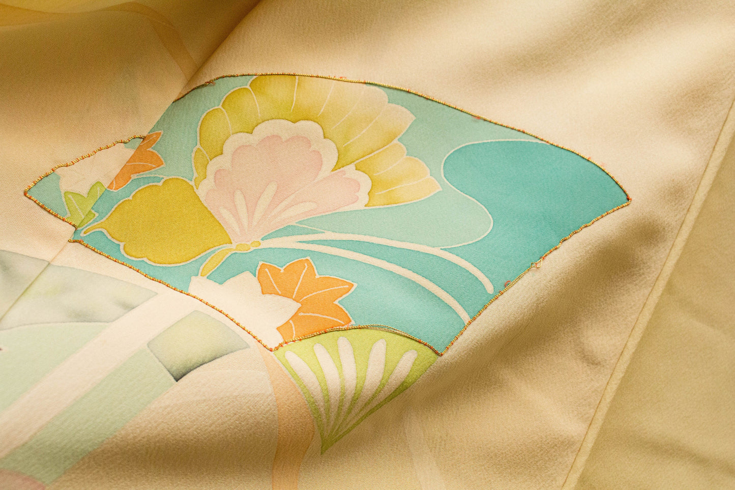 Vintage Silk Tsukesage Kimono: Japanese Traditional Pattern (A114)