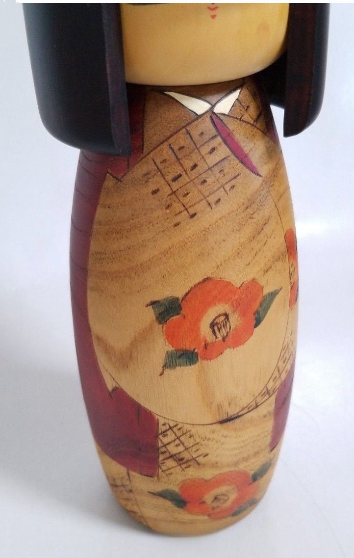 Usaburo Kokeshi Doll Set: 'Camellia in Winter' & 'Lake Towada'