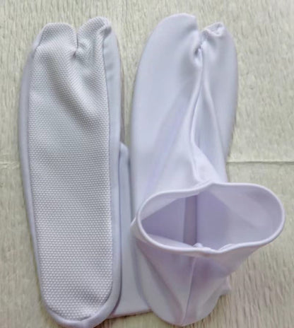Unisex Tabi Socks (White/ Black): Traditional Japanese Split-Toe Kimono Socks (EU32-EU46), with Drawstring Bag, Tabi Gift Set