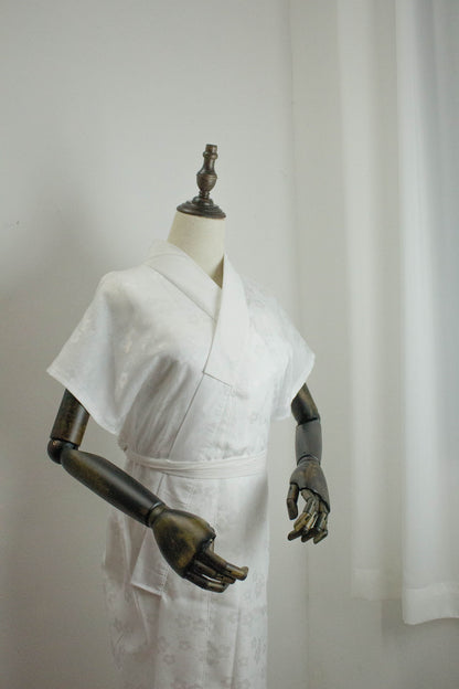 Versatile Juban for Both Furisode & Short Sleeve Kimono, with Collar Stiffener Erishin, Koshi Himo, Kimono Undergarment/Underwear Gift Set