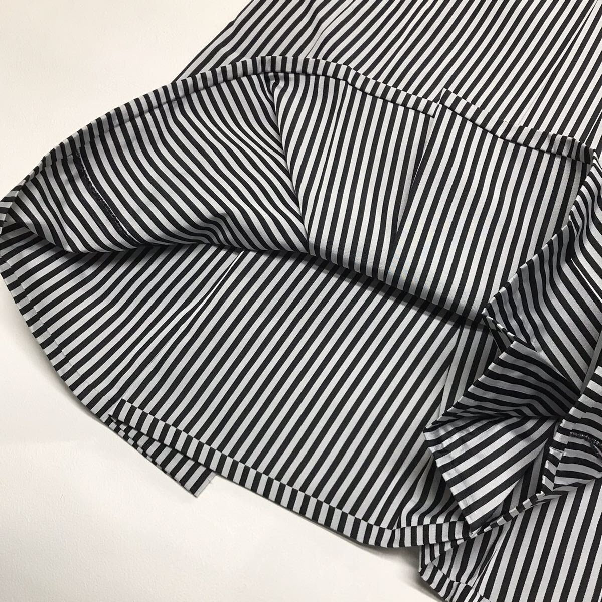 Japanese Men's Black Stripe Hakama, Koshi Himo, Tabi Socks: Kimono Pants Gift Set, Ceremonial Wear