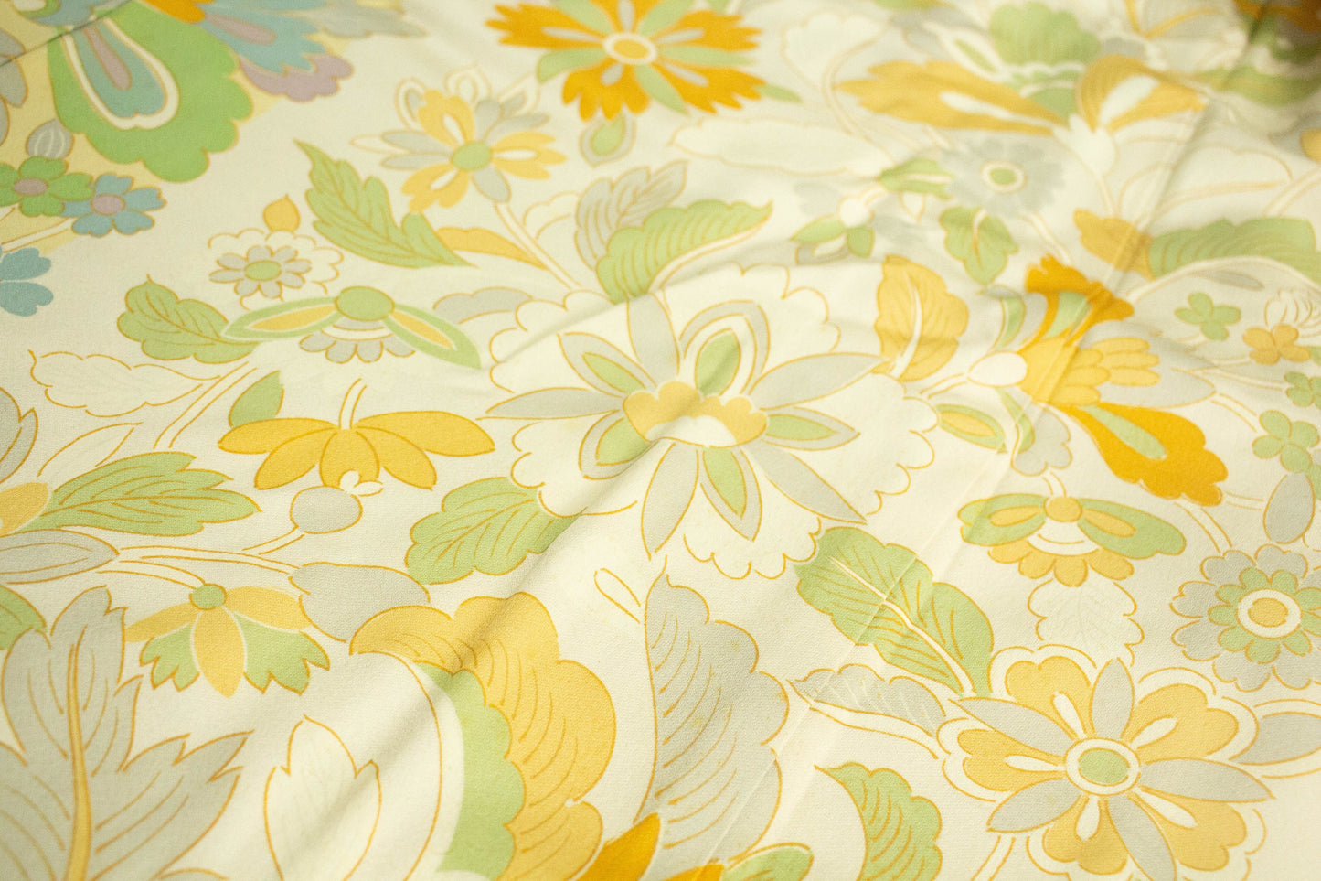 Vintage Silk Furisode Kimono: Peacock Pattern, Formal Kimono, Rank A- (A106)