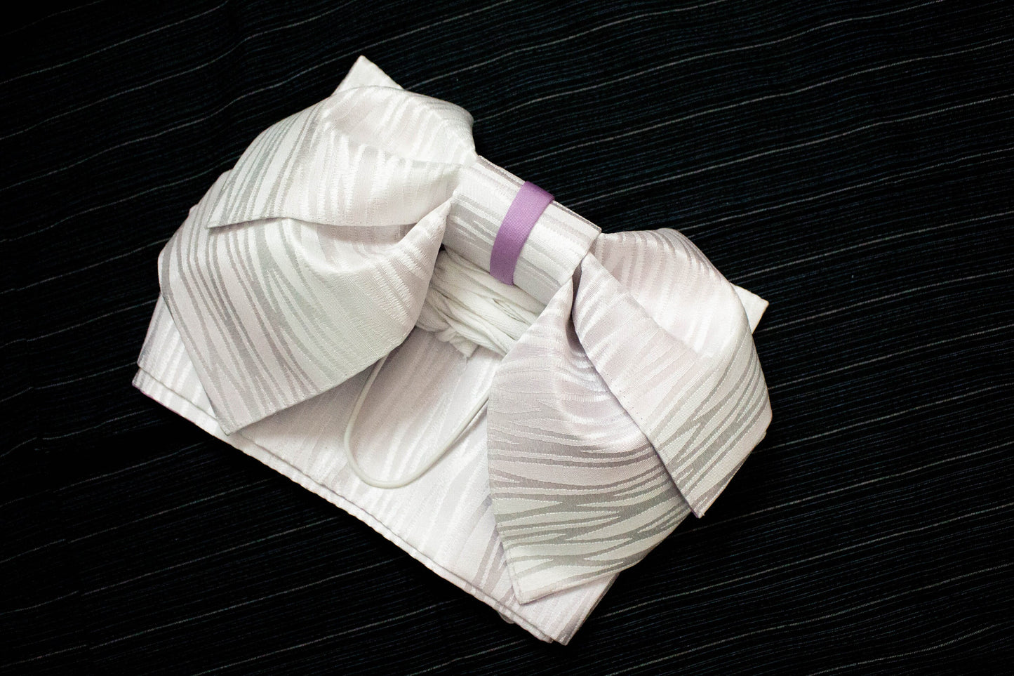White Pre-Tied Obi 3PCS Gift Set,  Easy Wear Butterfly Knot Obi, Obijime & Obita Board