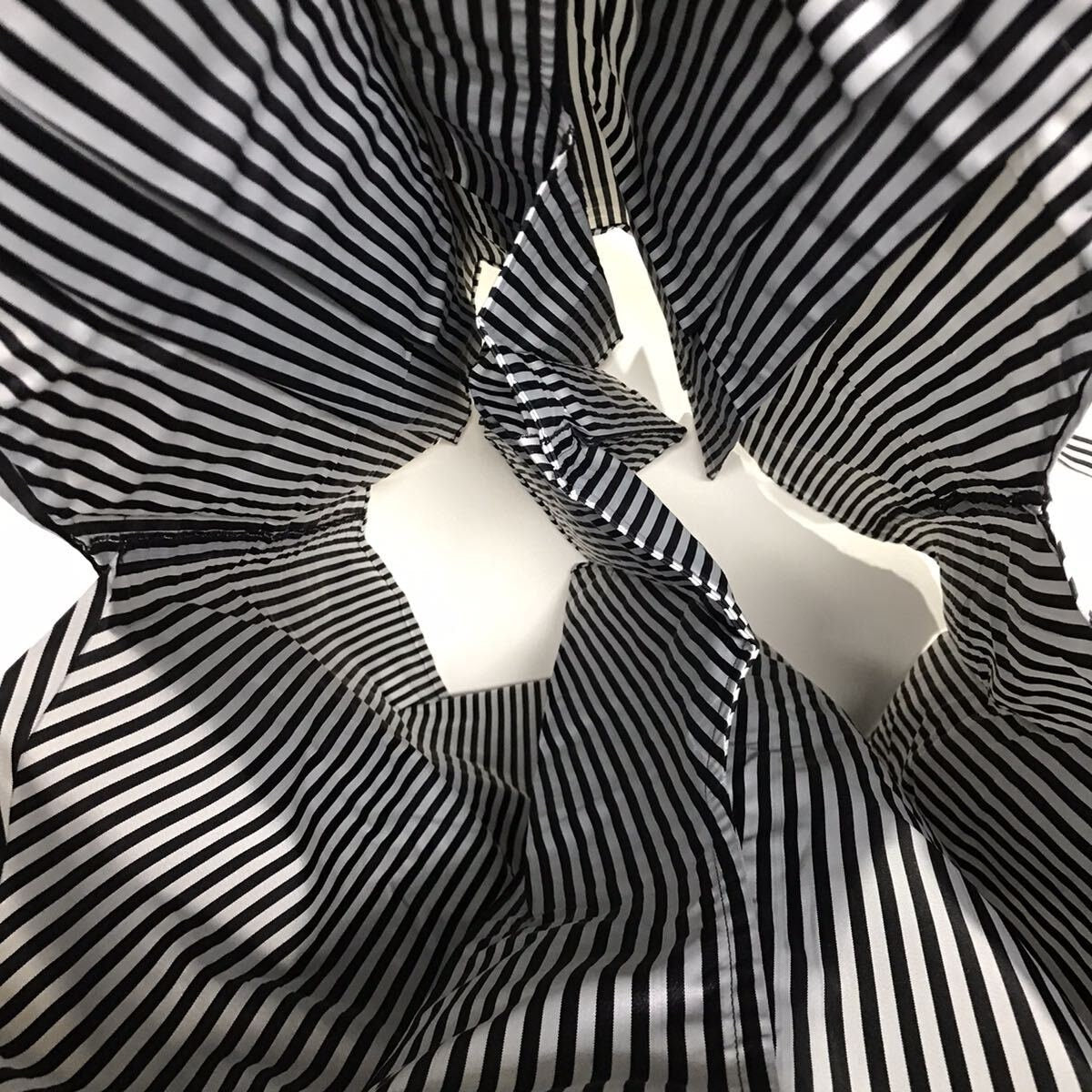 Japanese Men's Black Stripe Hakama, Koshi Himo, Tabi Socks: Kimono Pants Gift Set, Ceremonial Wear