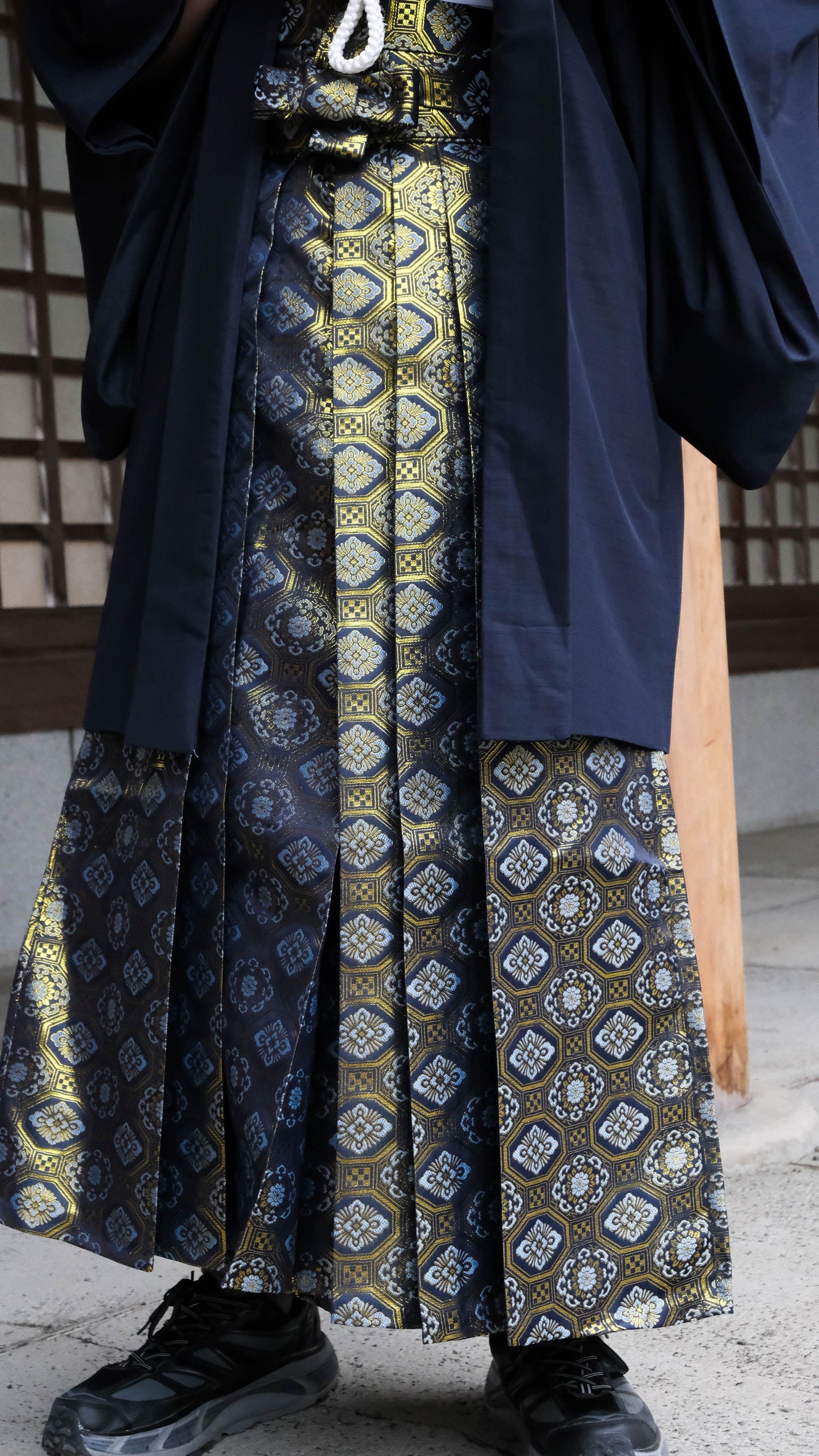 Men's Kimono 3PCS Set: Nagagi, Obi & Haori Jacket - Custom Kamon (Family Crest)