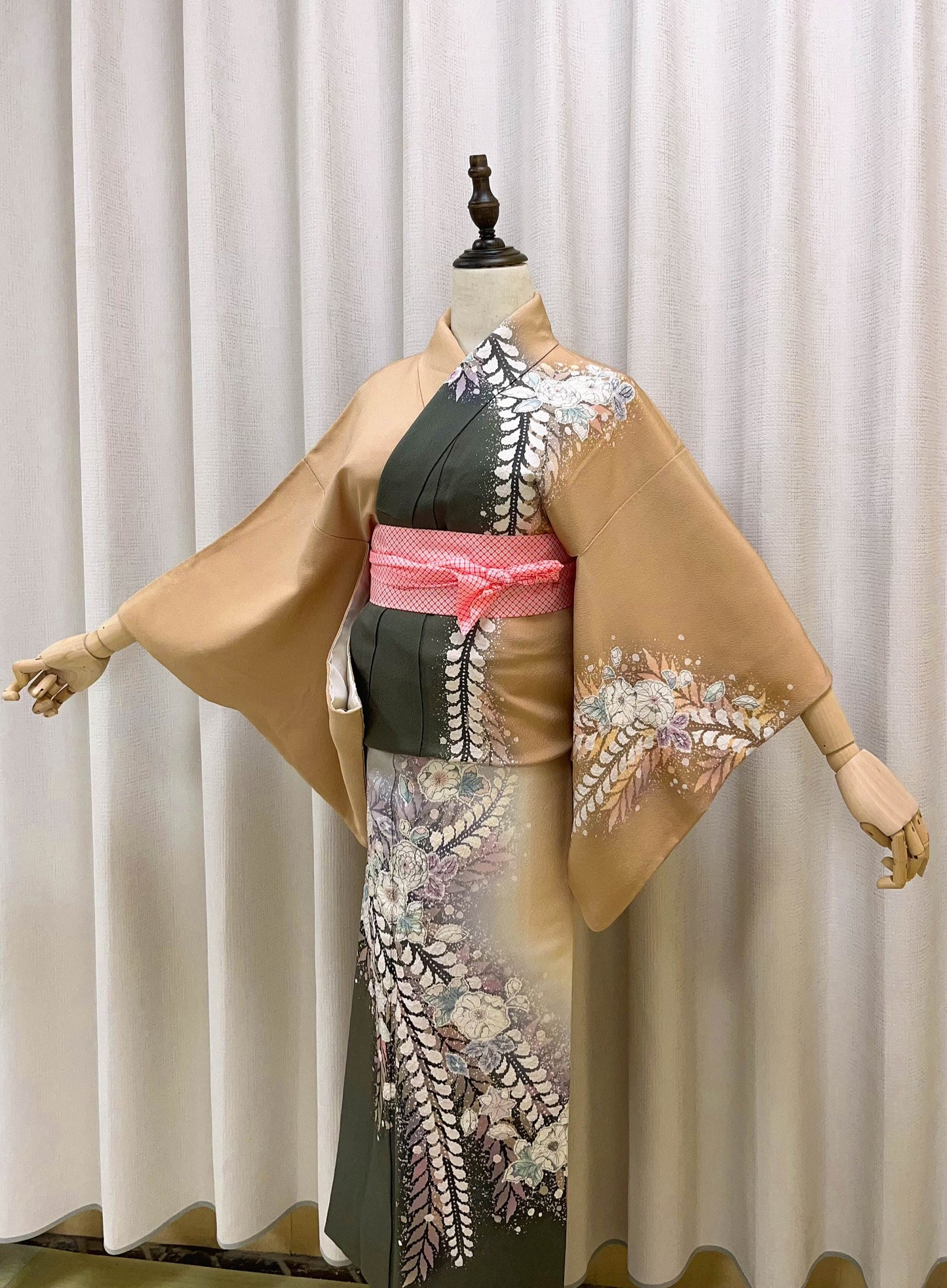 Vintage Silk Tsukesage Kimono: Japanese Floral Dress, A85