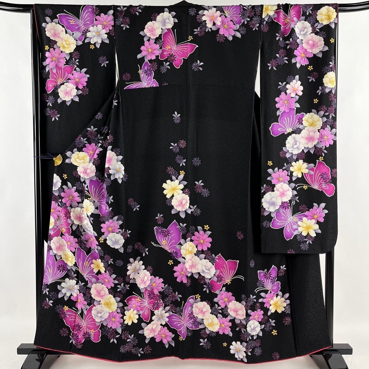 Rank A+ Vintage Furisode Kimono with Butterflies Pattern