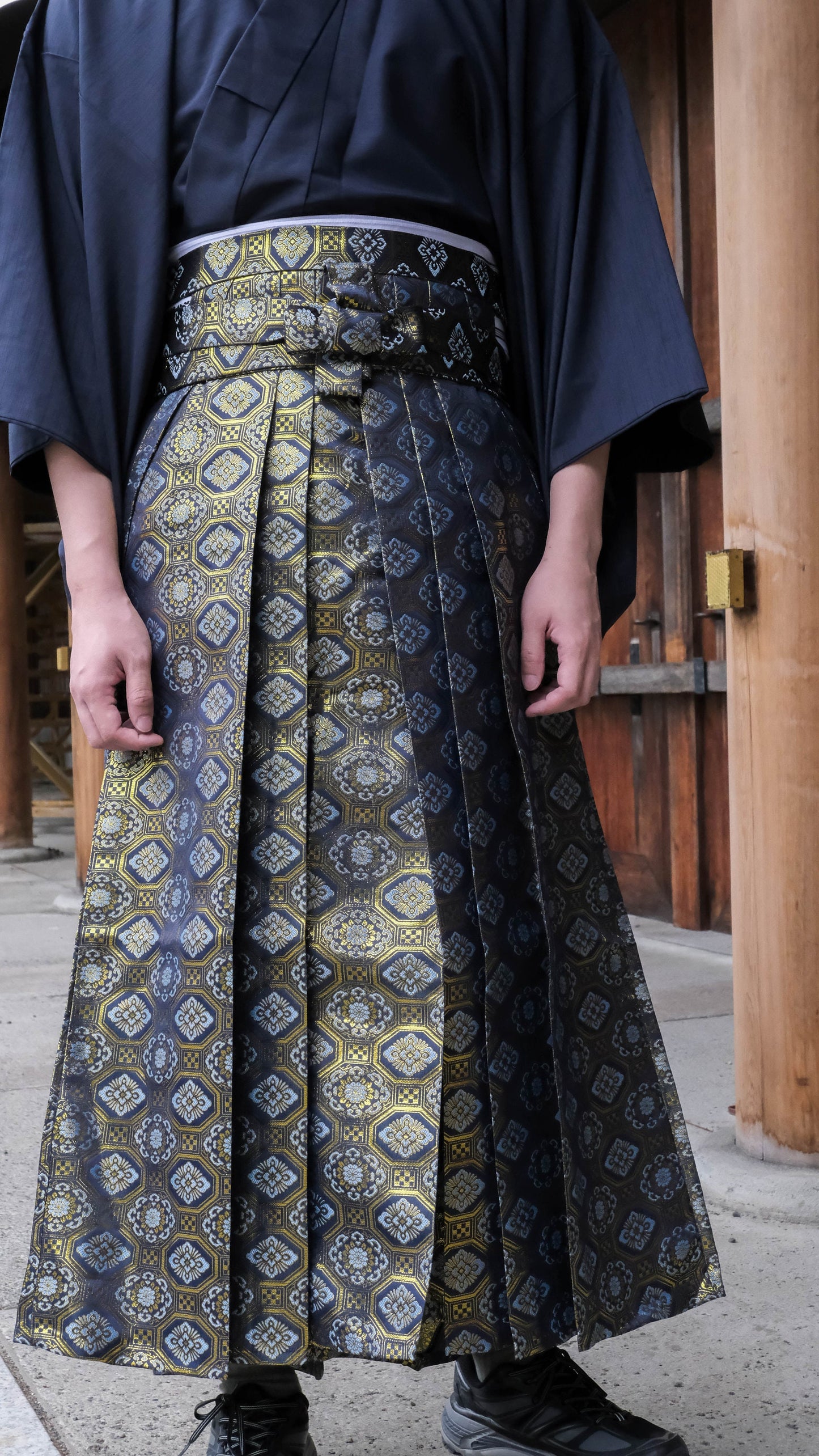 Men's Kimono 3PCS Set: Nagagi, Obi & Haori Jacket - Custom Kamon (Family Crest)