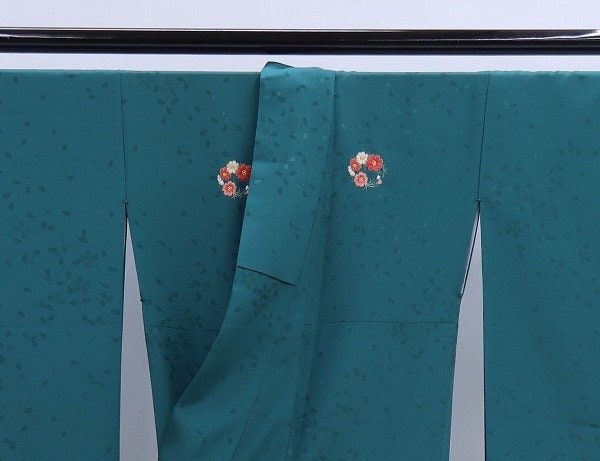 Vintage Kofurisode Kimono, Great for Matching With Women Hakama Skirt