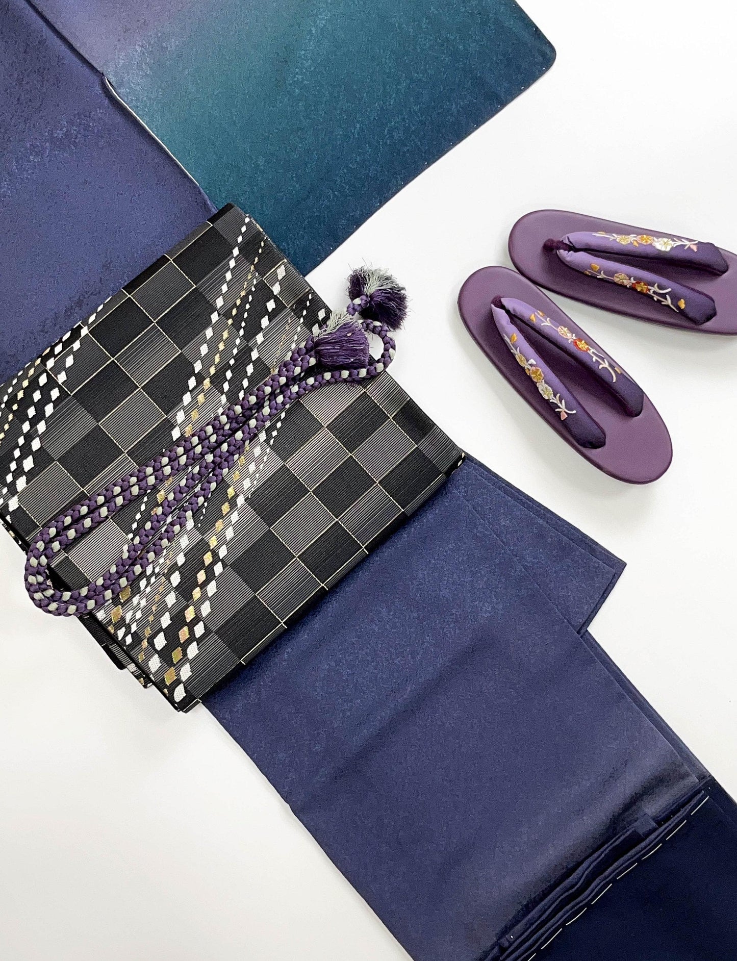 Japanese Vintage Obi Belt: Gradient Black Gray Kimono Sash