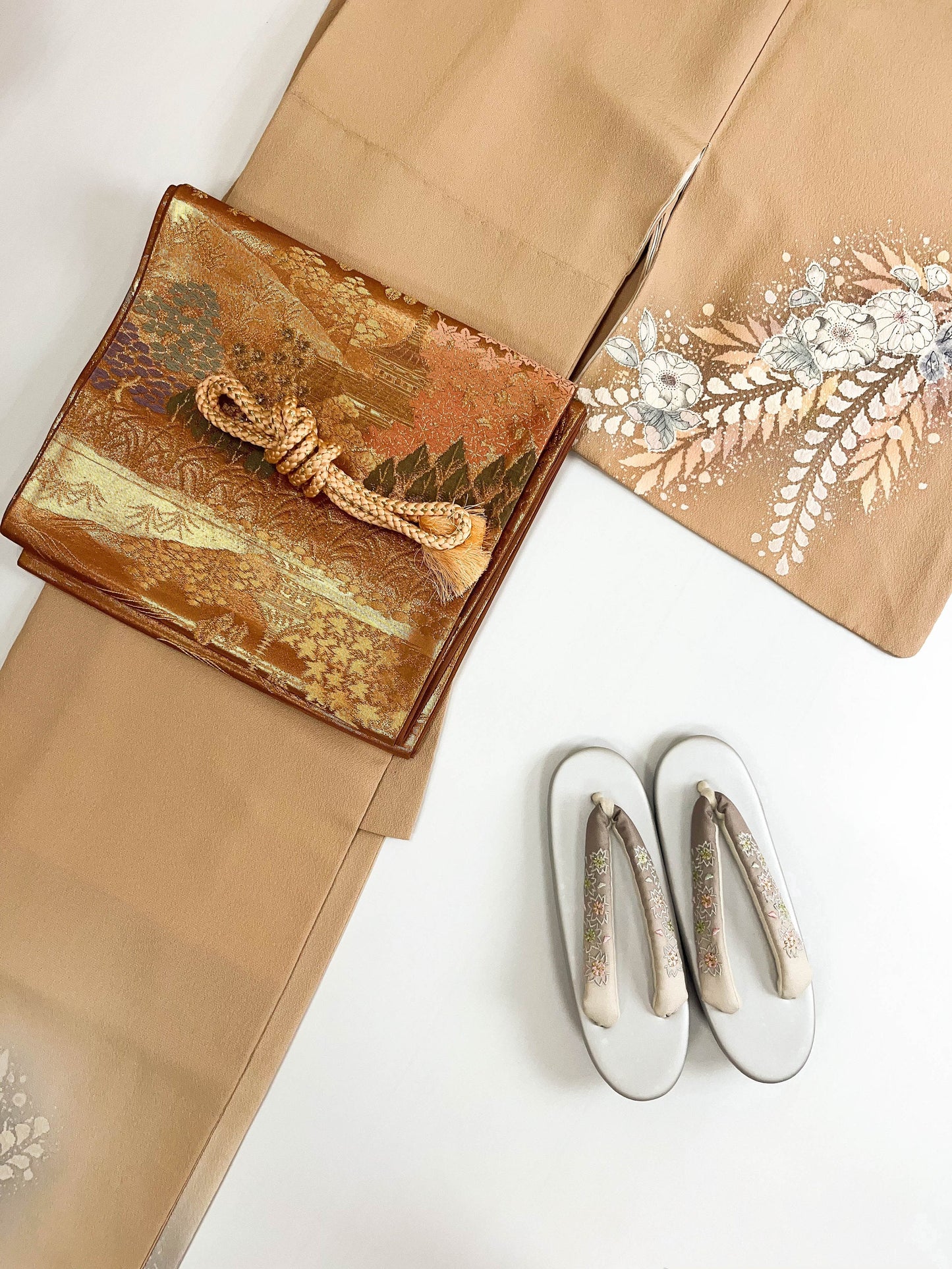 Vintage Silk Tsukesage Kimono: Japanese Floral Dress, A85