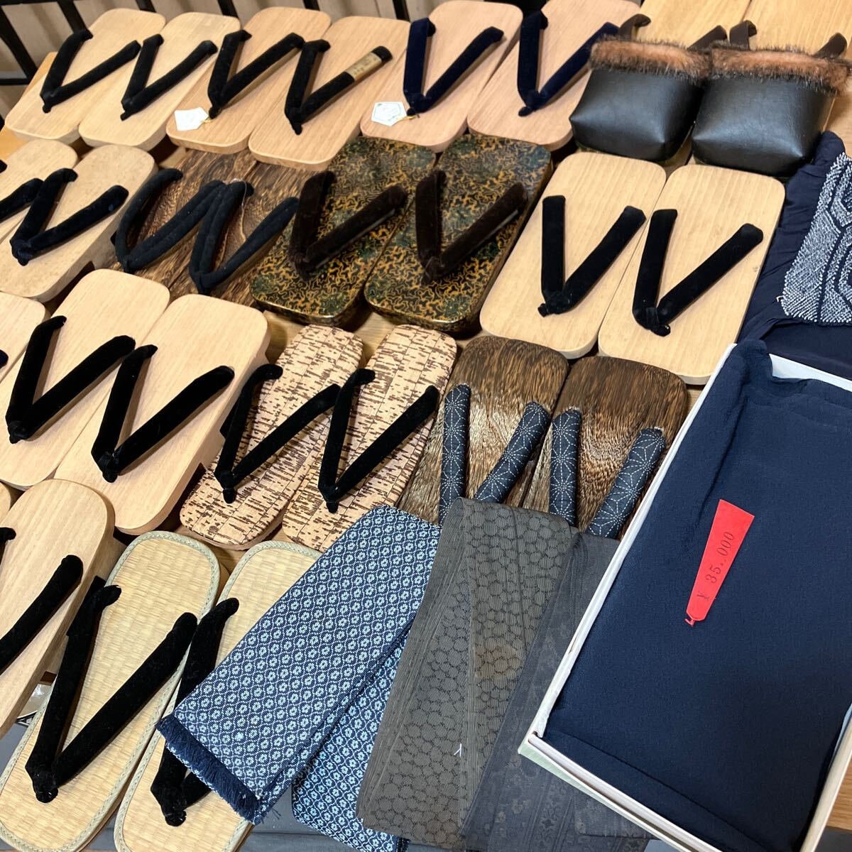 Vintage Men's Geta Sandals Blind Box: Japanese Style Mystery Box