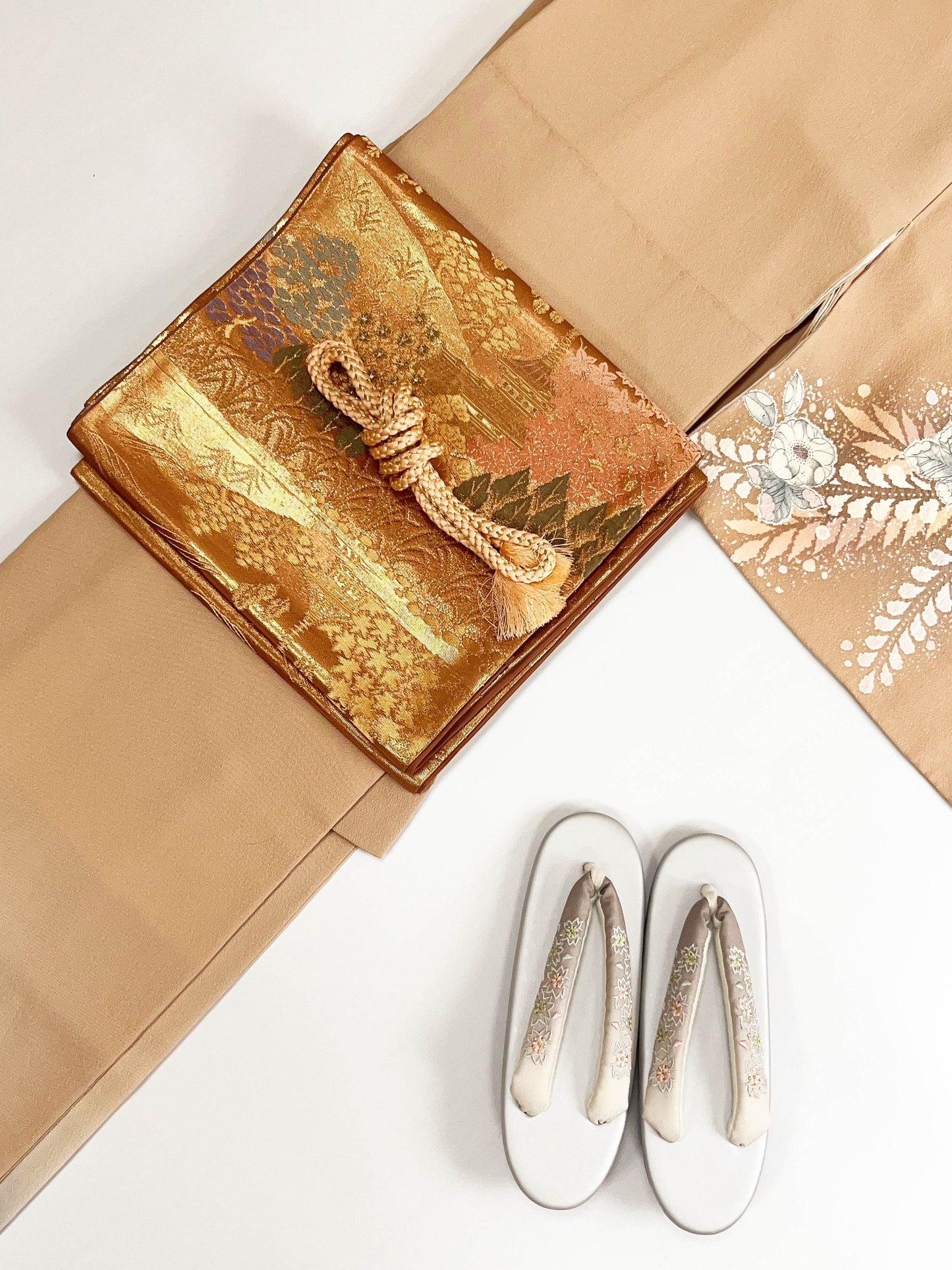 Vintage Silk Tsukesage Kimono: Japanese Floral Dress, A85