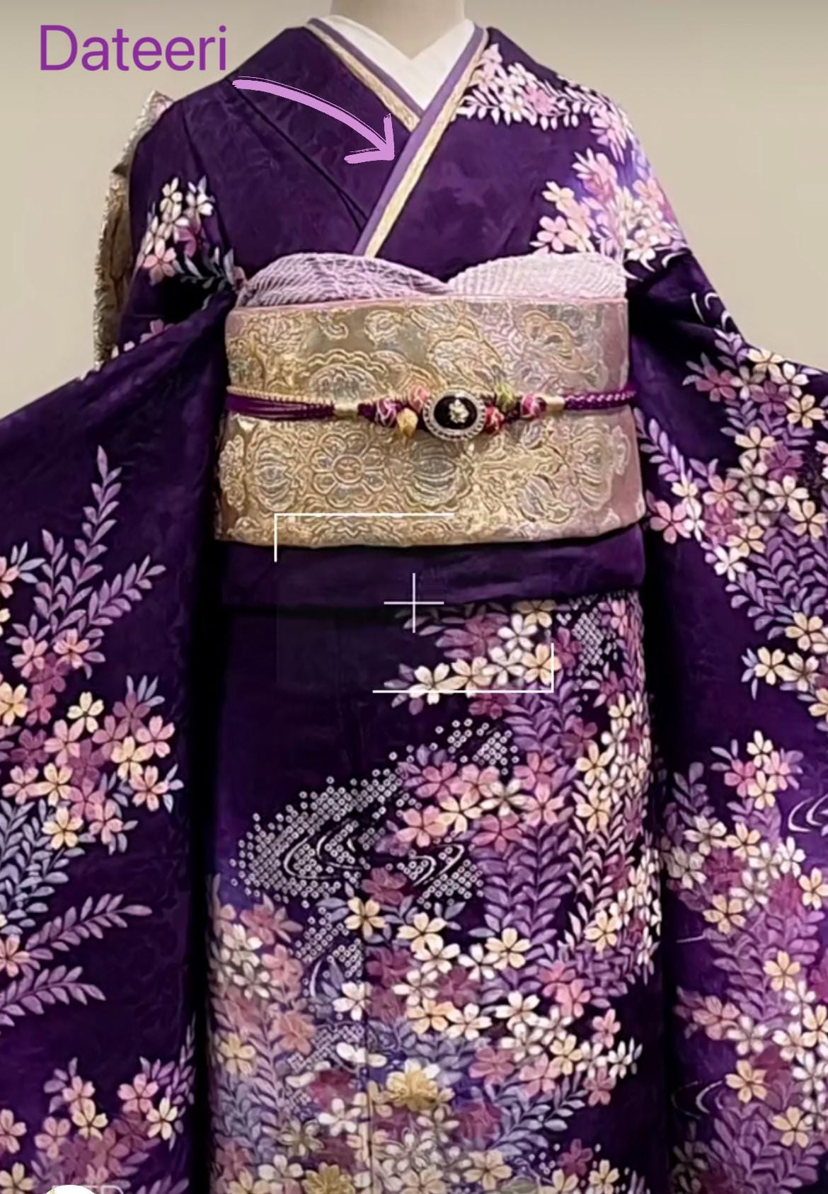 Kimono Collar Dateeri Kasane Eri: Formal Kimono Neckband (H05)