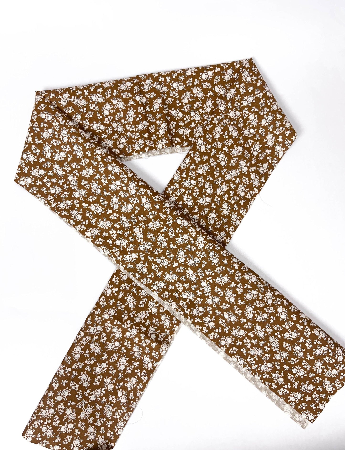 Brown Floral Cotton Han-eri: Kimono Collar Accessory