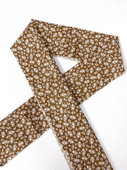 Brown Floral Cotton Han-eri: Kimono Collar Accessory