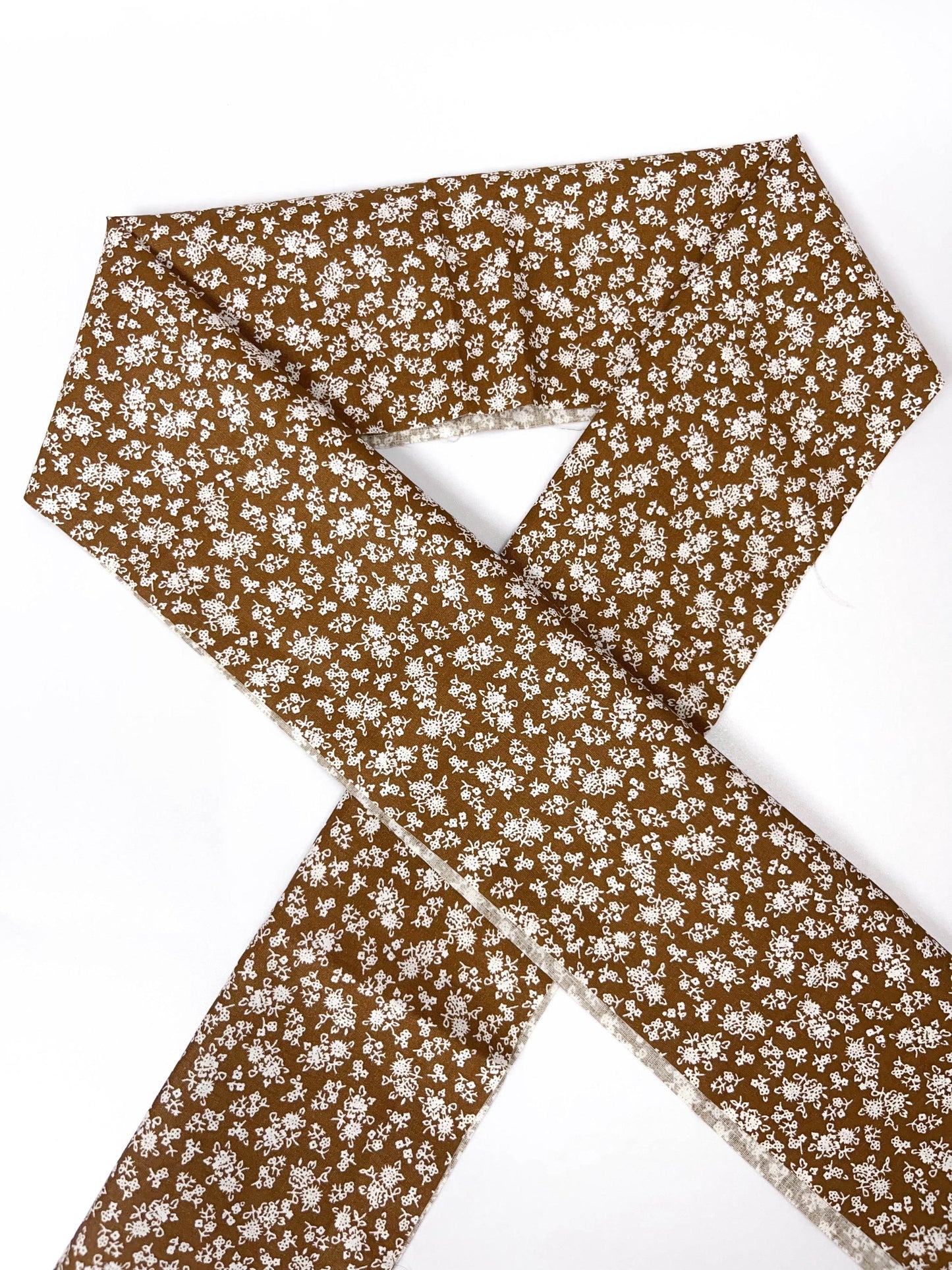 Brown Floral Cotton Han-eri: Kimono Collar Accessory