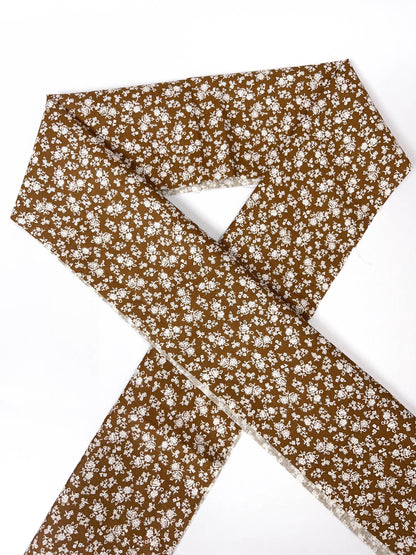 Brown Floral Cotton Han-eri: Kimono Collar Accessory