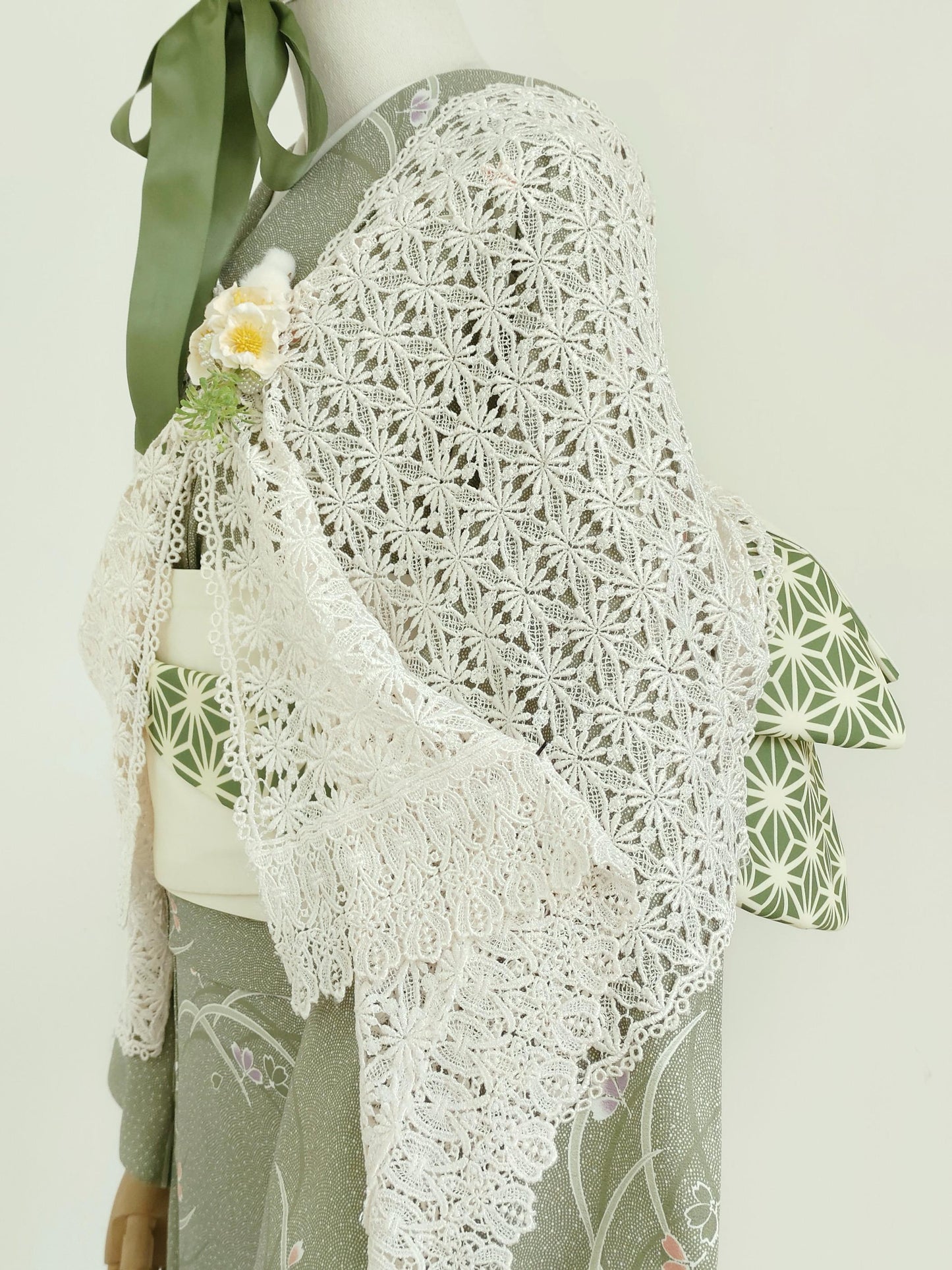 Women's Lace Kimono Shawl: Sheer Outwear