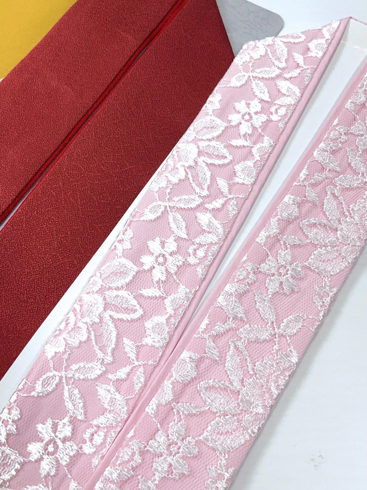Kimono Collar Dateeri Kasane Eri: Formal Kimono Neckband (H05)