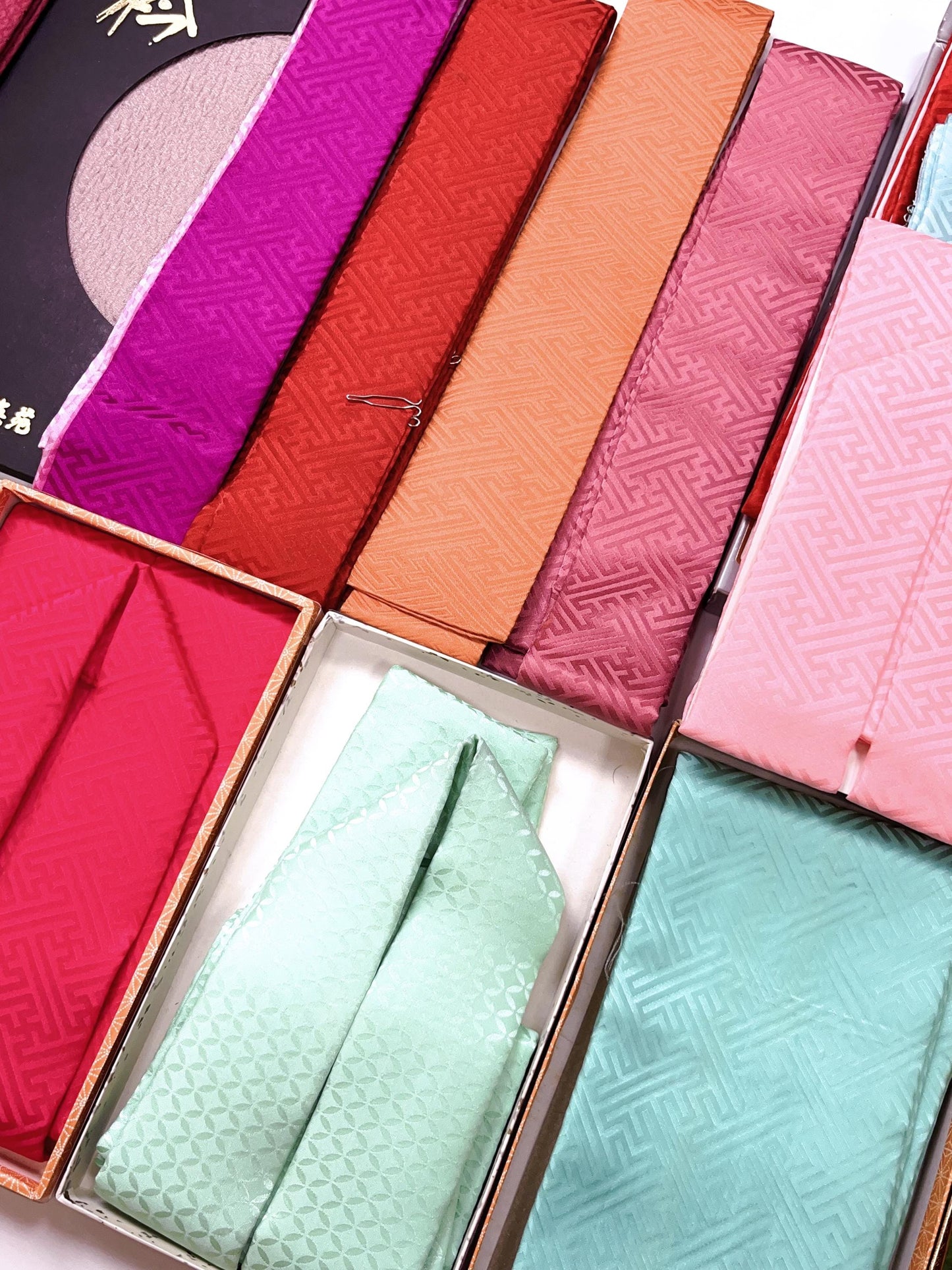 Kasane Eri Kimono Collar: Dateeri Juban Eri (H06)