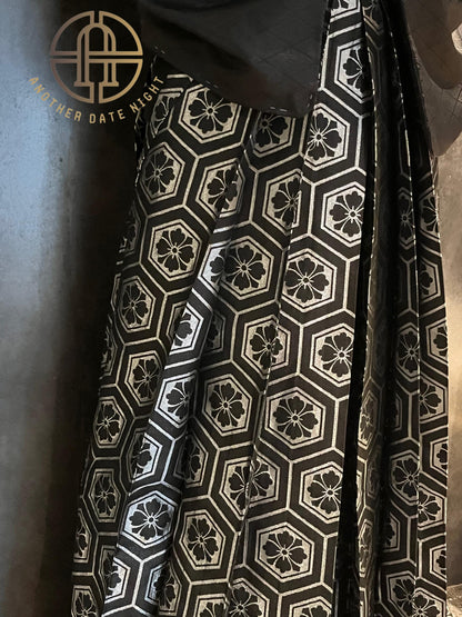 Men's Silver Hakama Pants: Traditional Japanese Kimono