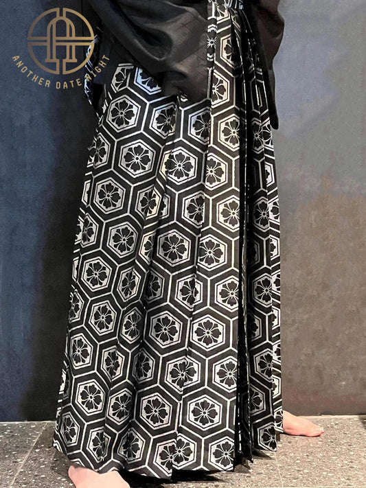 Men's Silver Hakama Pants: Traditional Japanese Kimono