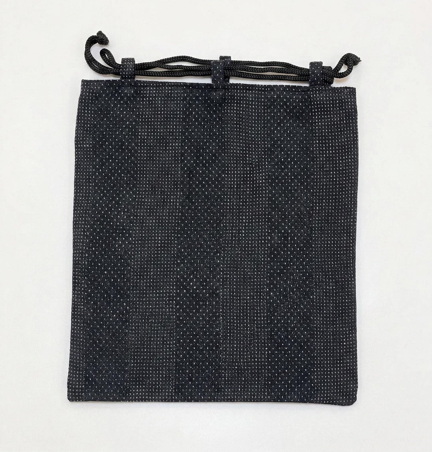 Unisex Tabi Socks (White/ Black): Traditional Japanese Split-Toe Kimono Socks (EU32-EU46), with Drawstring Bag, Tabi Gift Set