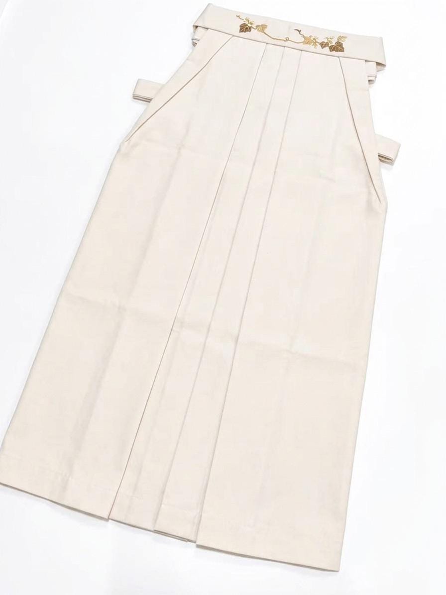 Hakama 3PCS Gift Set, Navy Blue Traditional Hakama Skirt, Koshi Himo, Floral Hair Accessory