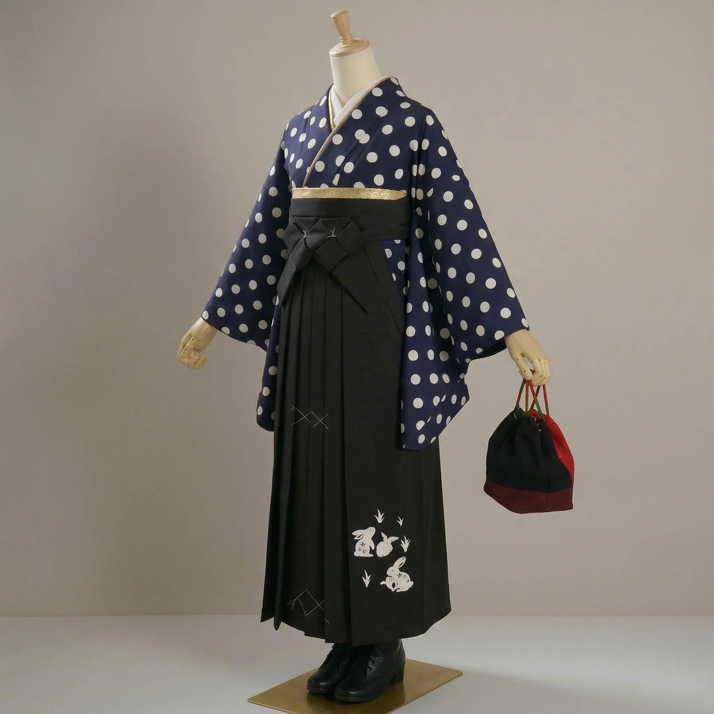 Hakama 3PCS Gift Set, Rabbit Pattern Black Traditional Hakama Skirt, Koshi Himo, Floral Hair Accessory