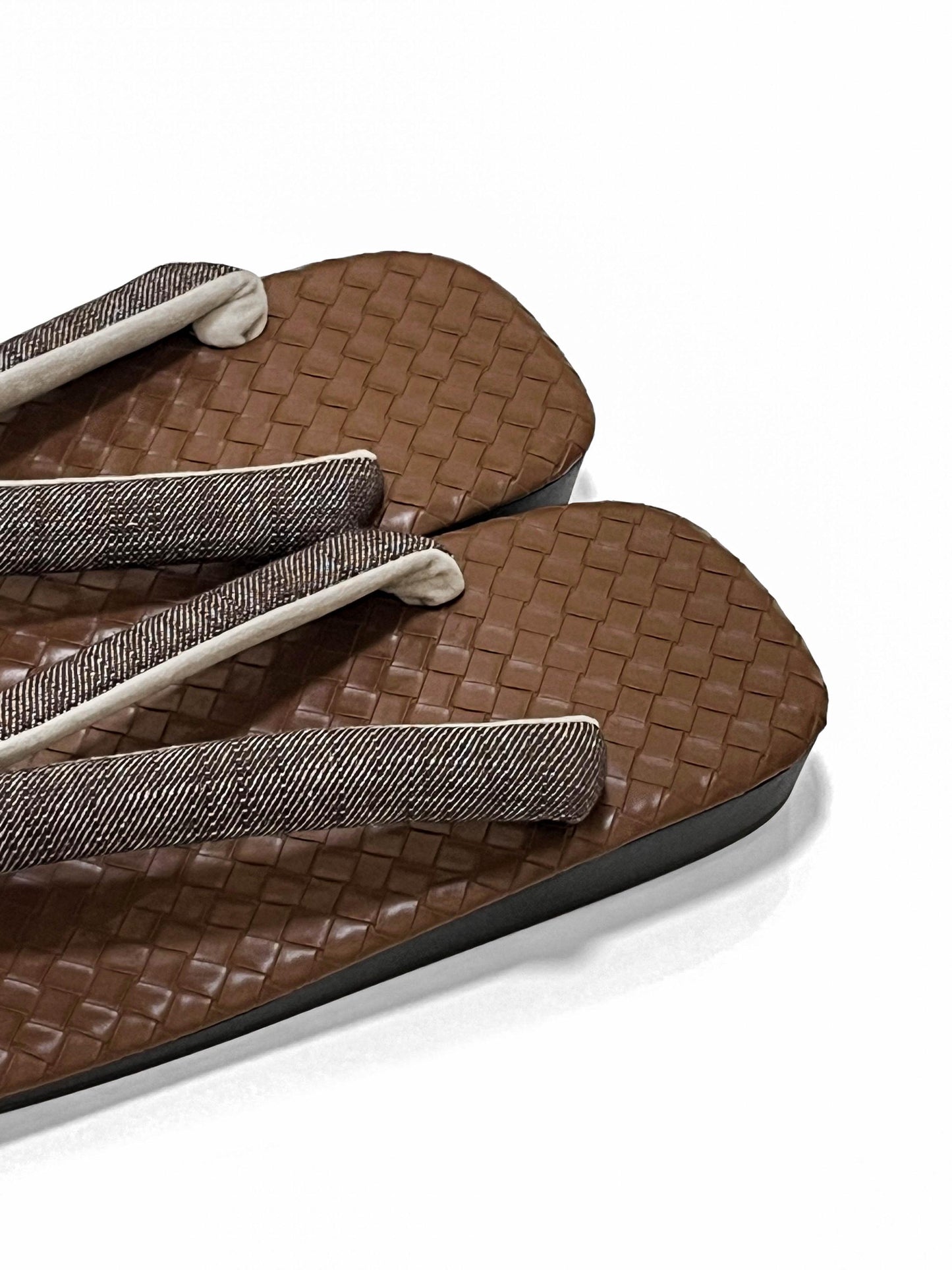 Japanese Caramel Brown Setta Sandals, Haori Himo, Shingen bag: Men's Smart Casual Kimono/Summer Yukata Accessory Gift Set